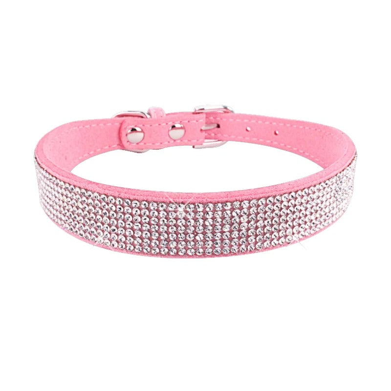 Collana polsino scintillante con paillettes per un look glamour