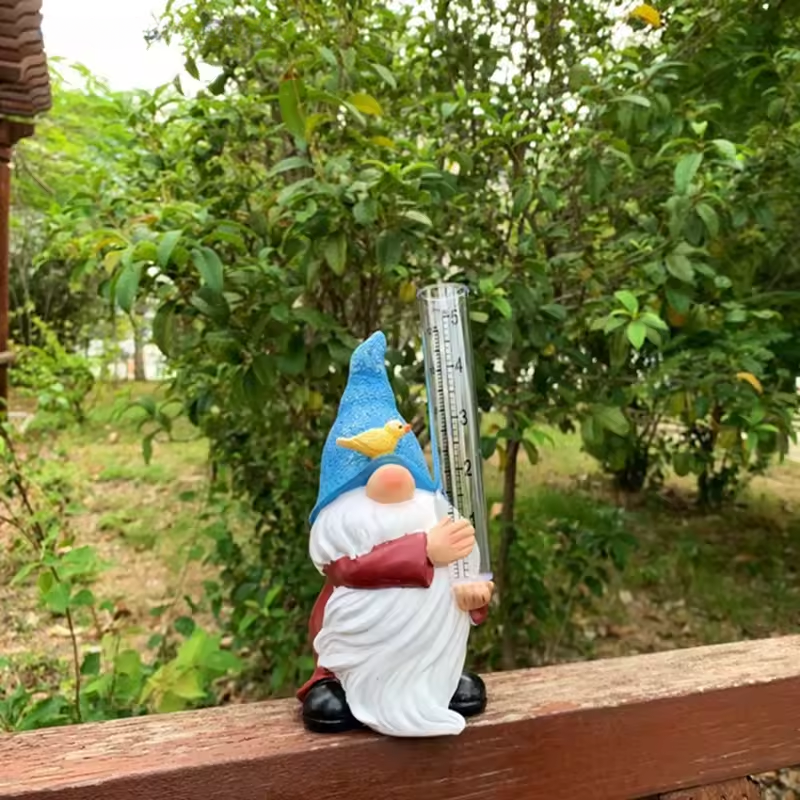 Soraya - Statua da Giardino Gnomo Incantevole con Pluviometro in Resina per Decorazione da Giardino Incantevole