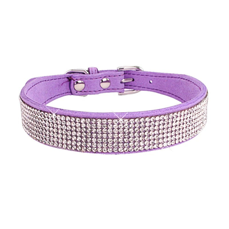 Collana polsino scintillante con paillettes per un look glamour