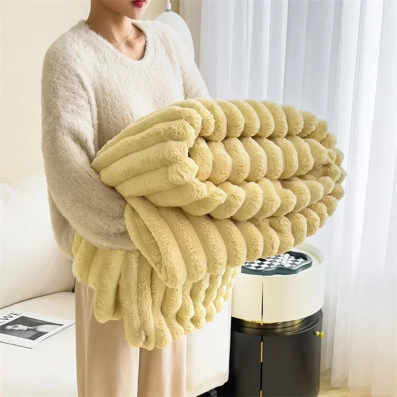 Comfort supremo: Coperta in pile morbida e calda con un accogliente motivo a quadri per giornate autunnali avvolgenti e serate invernali