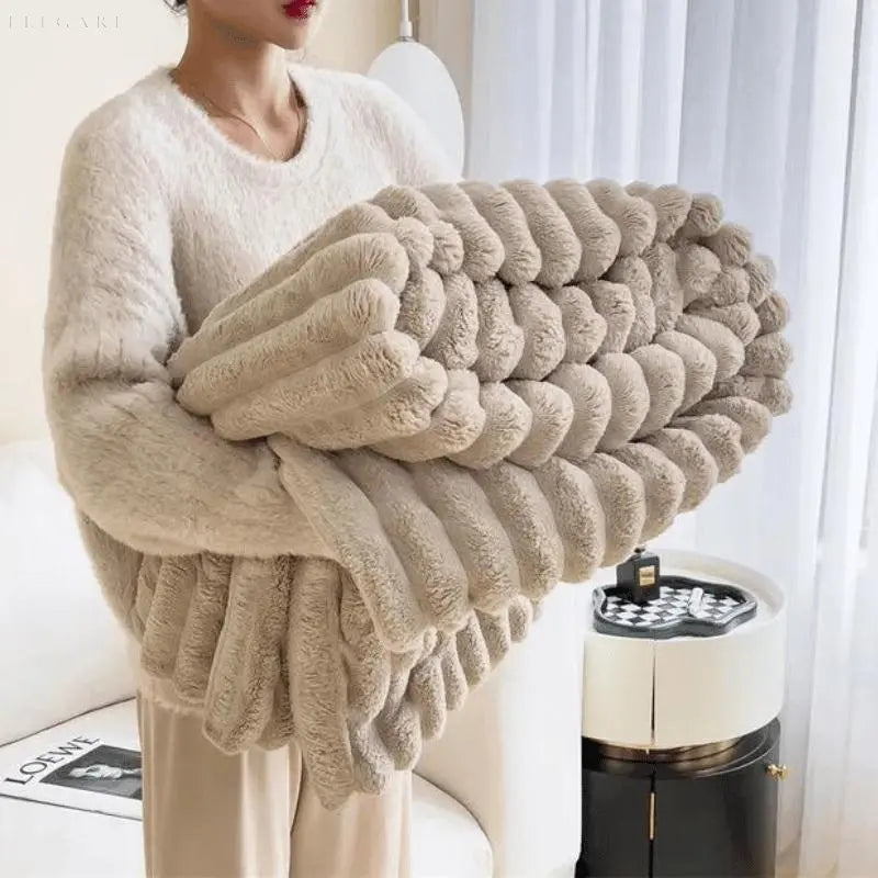 Coperta in pile super morbido Ultimate Comfort Luxe con finta pelle di pecora di alta qualità per abbracci caldi e un'atmosfera accogliente