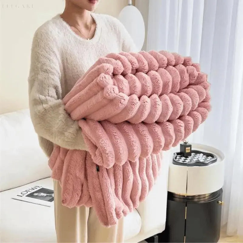 Coperta in pile super morbido Ultimate Comfort Luxe con finta pelle di pecora di alta qualità per abbracci caldi e un'atmosfera accogliente