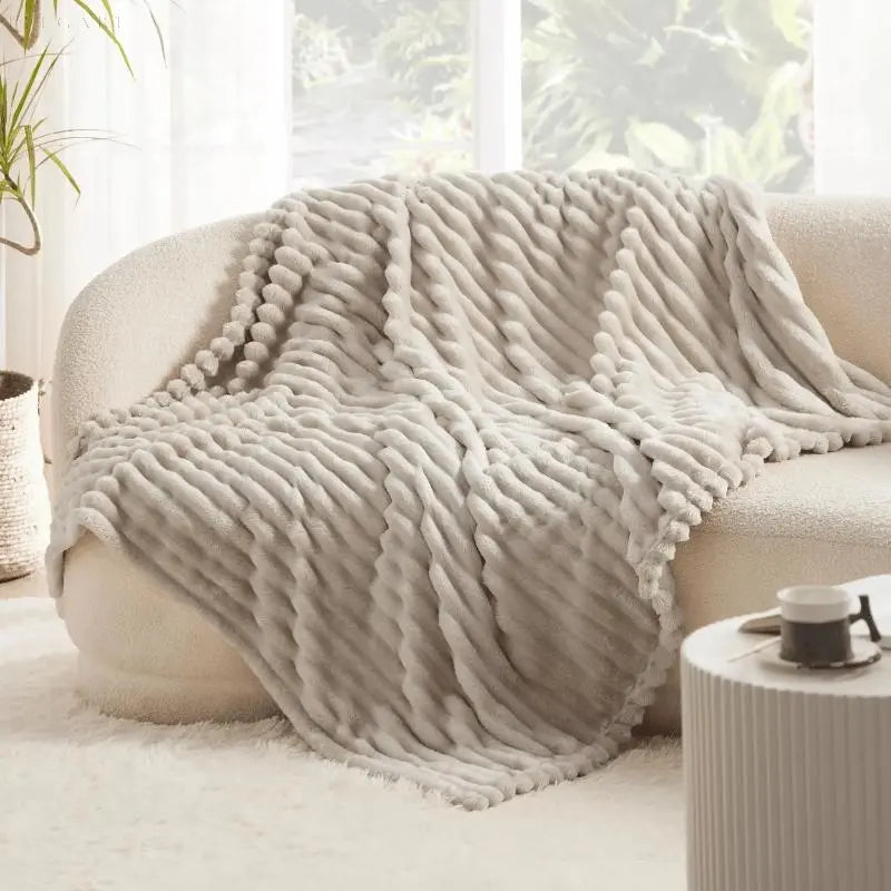 Coperta in pile super morbido Ultimate Comfort Luxe con finta pelle di pecora di alta qualità per abbracci caldi e un'atmosfera accogliente