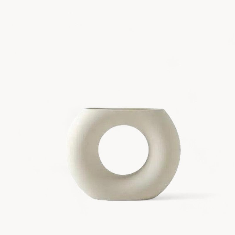 Vaso in ceramica bianca fatto a mano