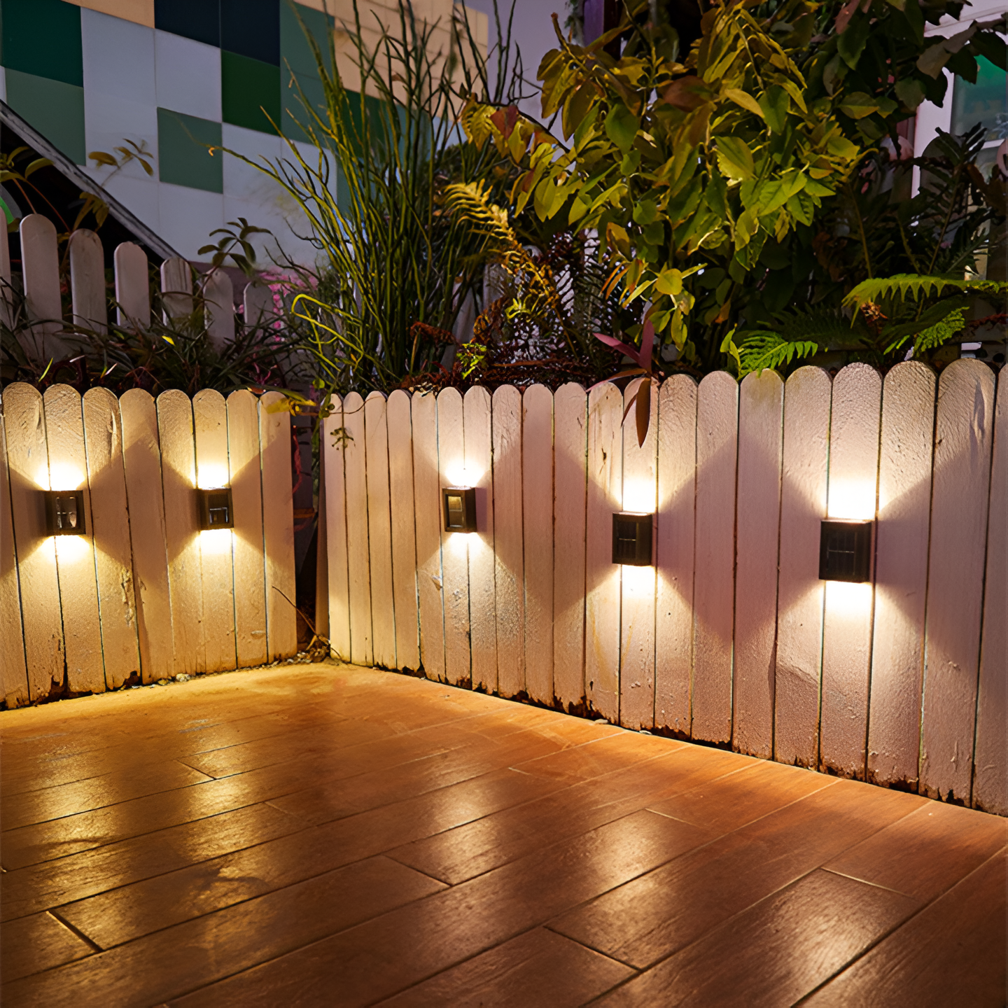 Selora - Energy-efficient Solar Outdoor Lamp with LED - IP65 Waterproof in Black for Optimal Lighting