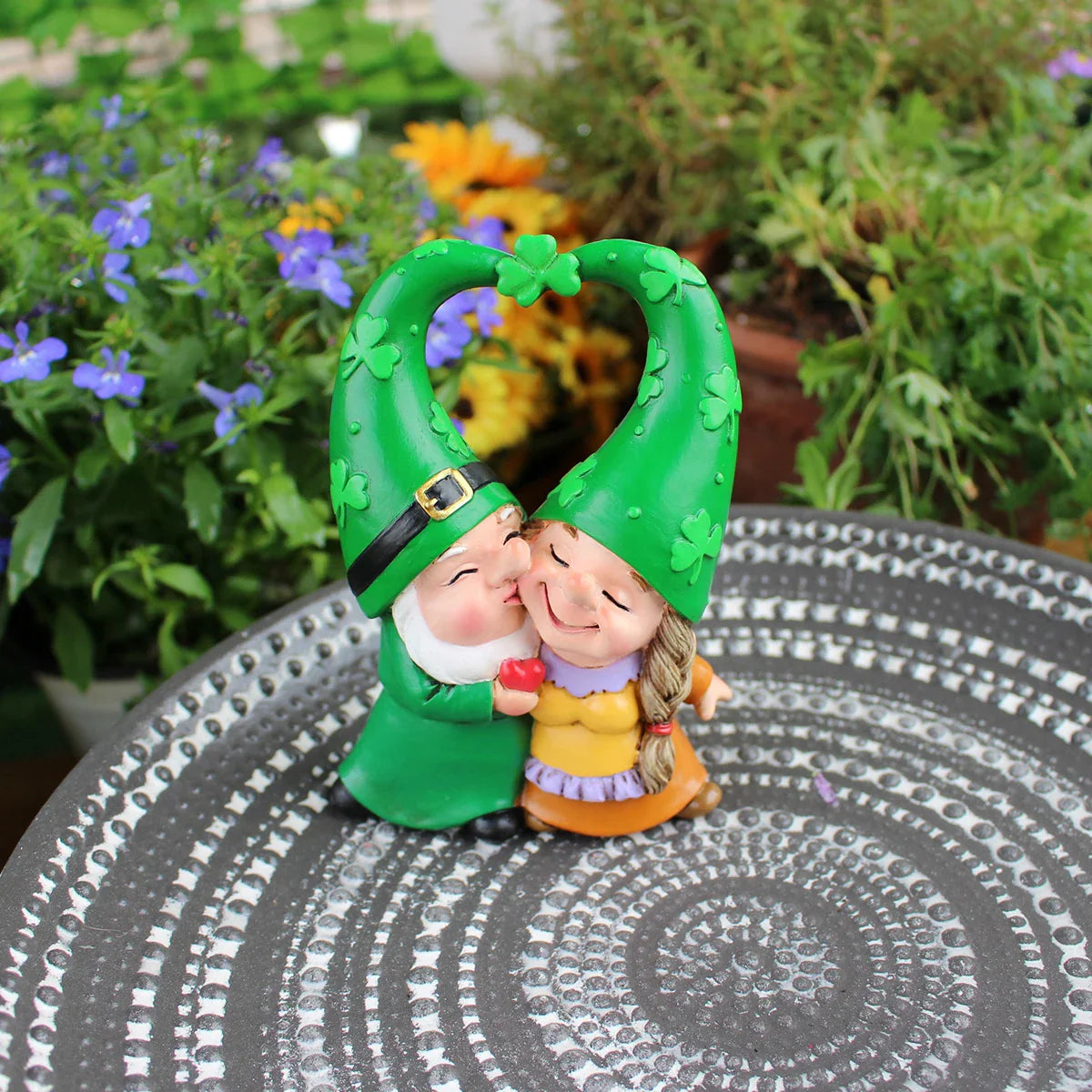 Sabinae - Incantevole Figurina di Gnomo per Decorazioni da Giardino e Festa - Resina Fatta a Mano per un'Atmosfera Incantevole