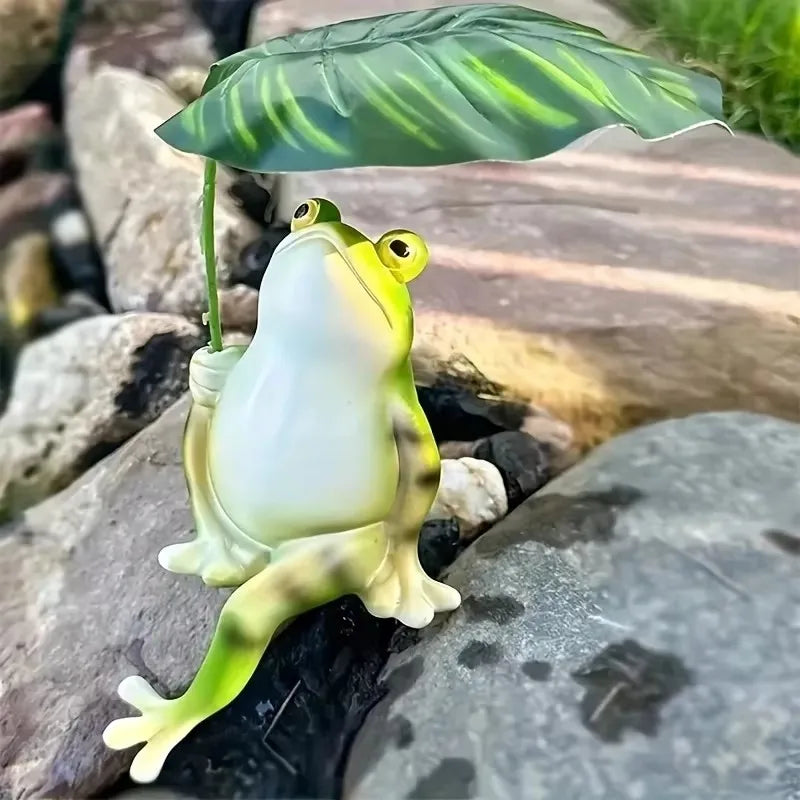 Prisca - Incantevole statuina di rana su foglia di loto per acquario, decorazione da giardino e ornamenti per balcone