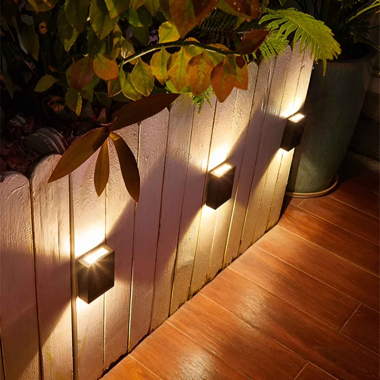 Selora - Energy-efficient Solar Outdoor Lamp with LED - IP65 Waterproof in Black for Optimal Lighting