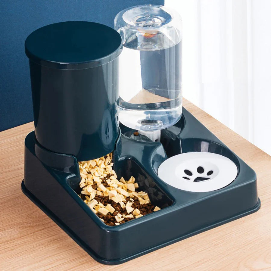 Dispenser automatico intelligente di cibo e acqua per animali domestici