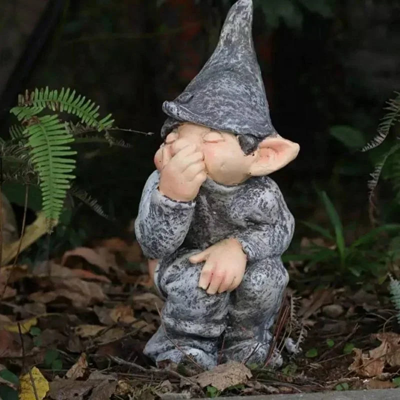 Niobe - Incantevole Figurina di Gnomo in Legno per il Tuo Giardino e Prati