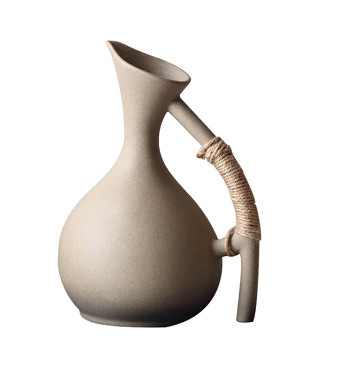Brocca in ceramica fatta a mano