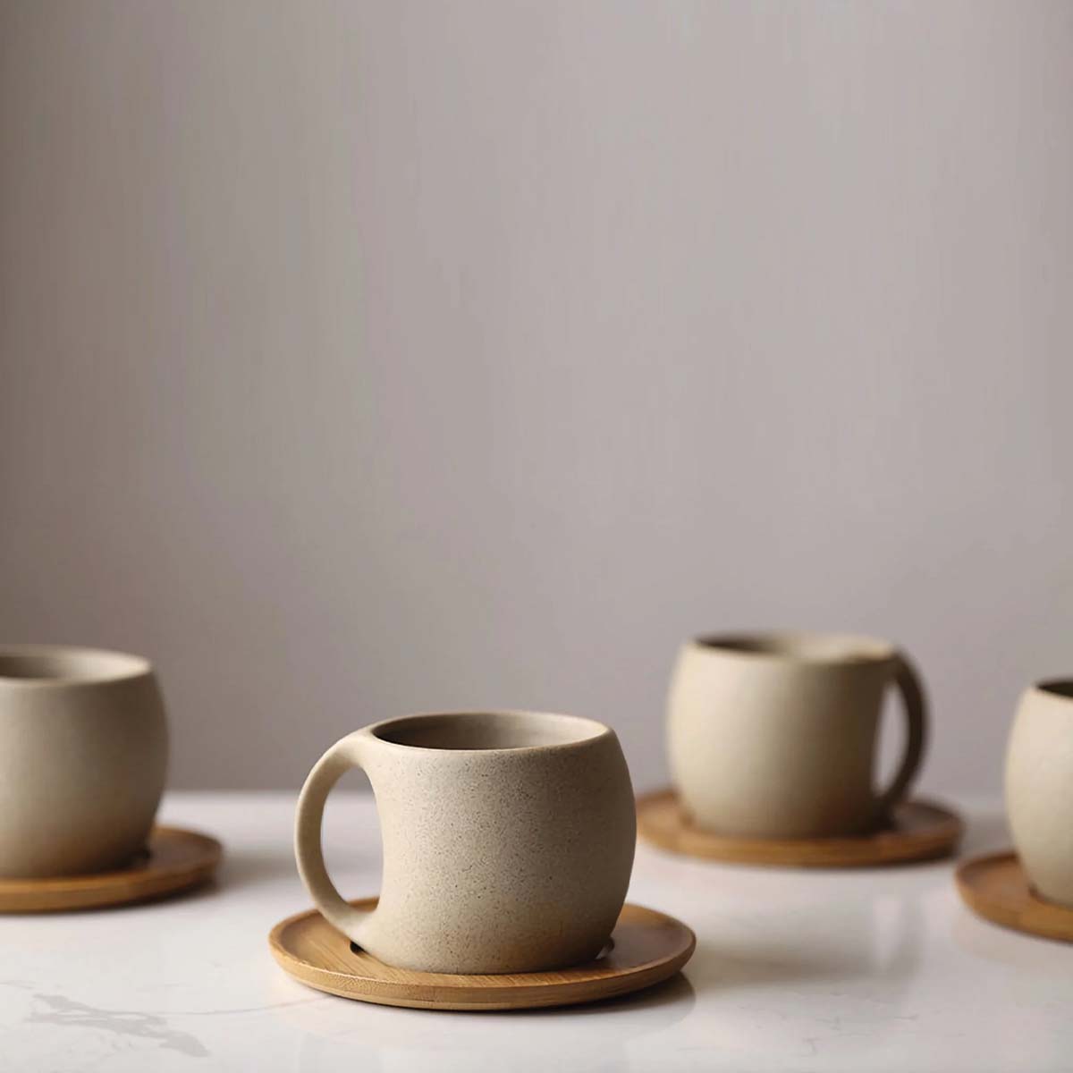 Brocca in ceramica fatta a mano