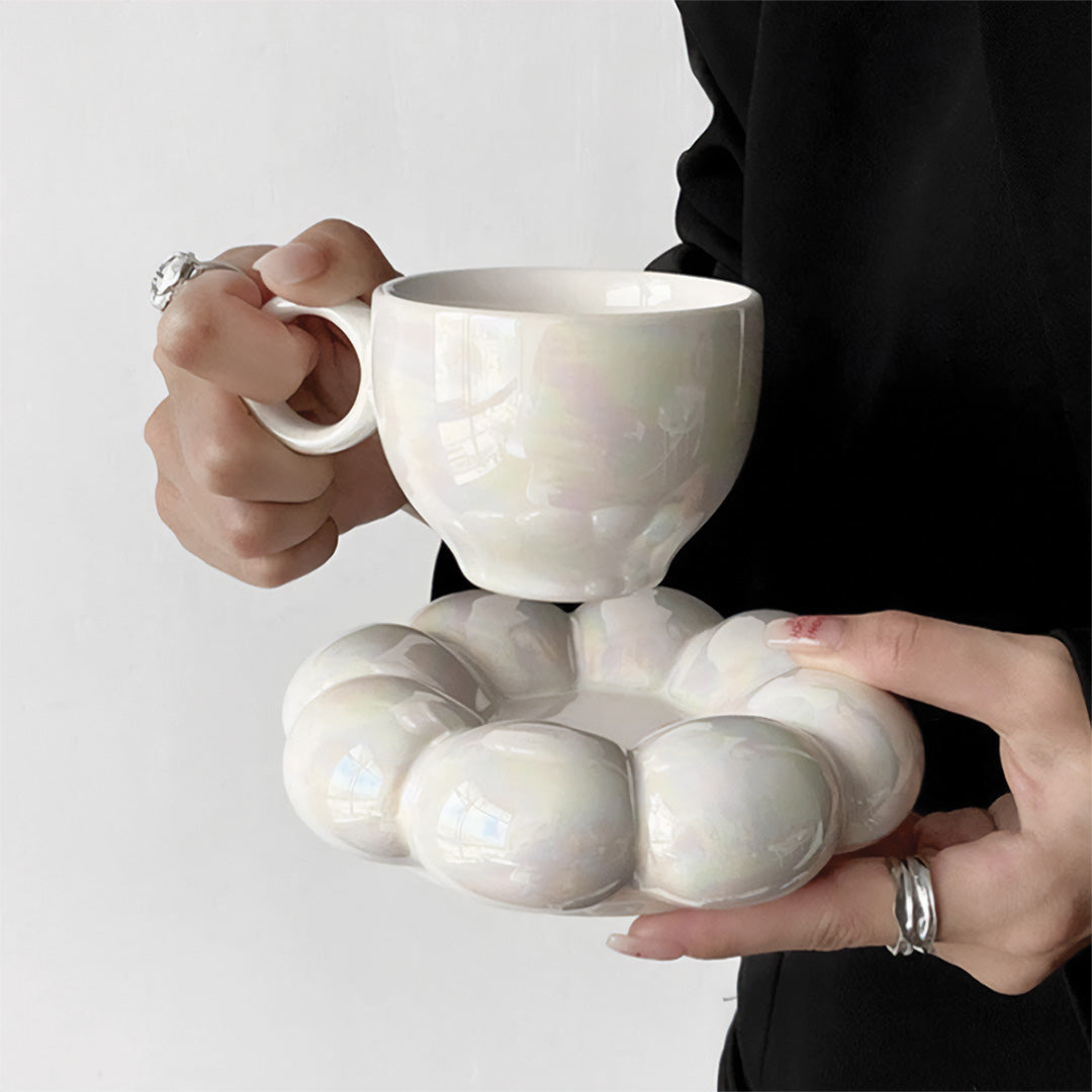 Tazza elegante con girasole e motivo floreale perfetta per una colazione splendida