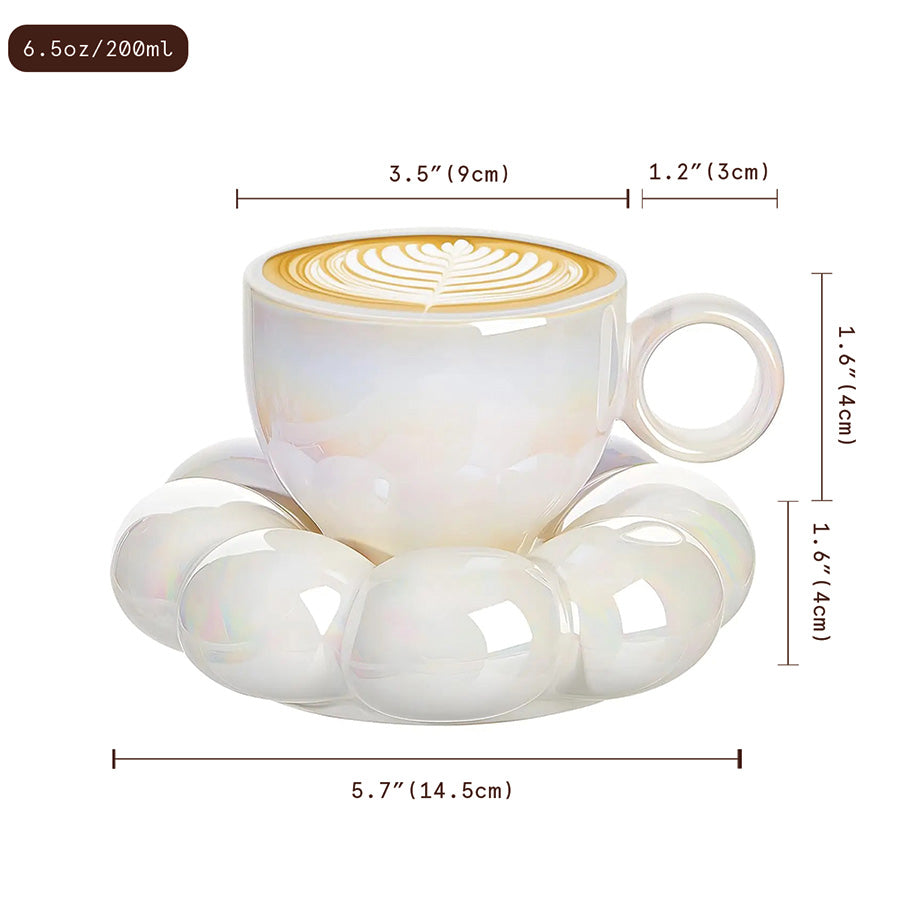 Tazza elegante con girasole e motivo floreale perfetta per una colazione splendida