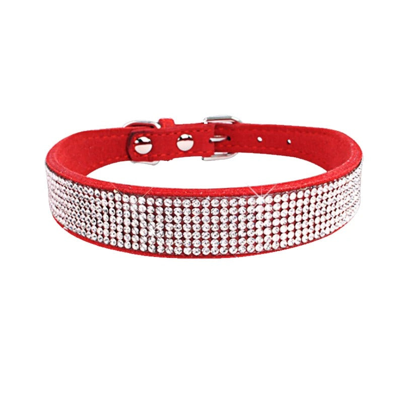 Collana polsino scintillante con paillettes per un look glamour