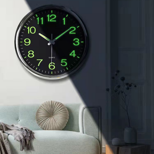 Treviq - Grande Orologio da Parete Luminoso al Buio per un Accento di Stile e Praticità nella Stanza