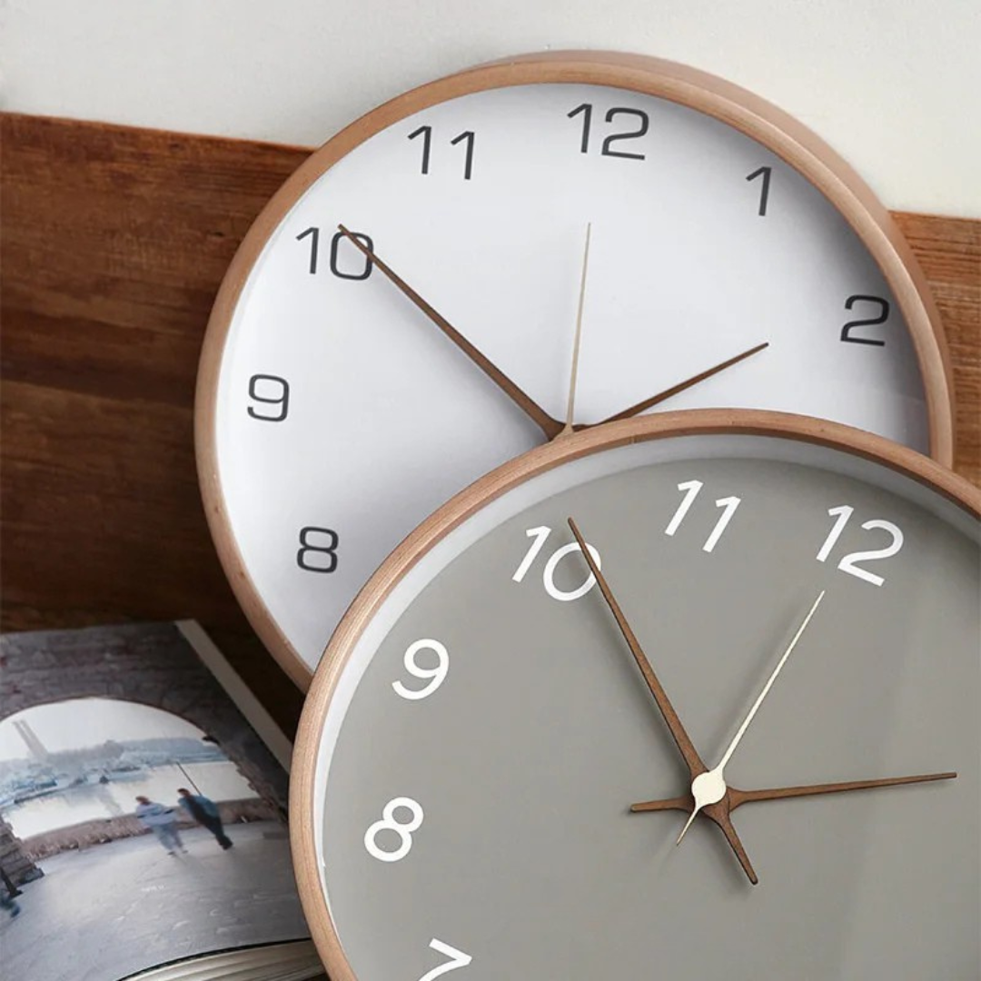Transcend - Elegante Orologio da Parete Moderno in Legno per un Interno di Stile