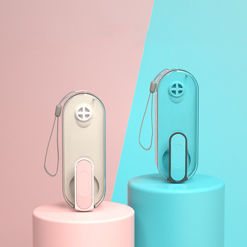 Bottiglia d'acqua pieghevole pratica per viaggiare facilmente con gli animali domestici