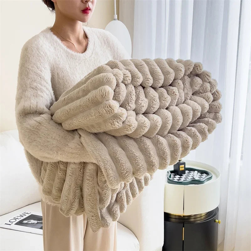 Comfort supremo: Coperta in pile morbida e calda con un accogliente motivo a quadri per giornate autunnali avvolgenti e serate invernali