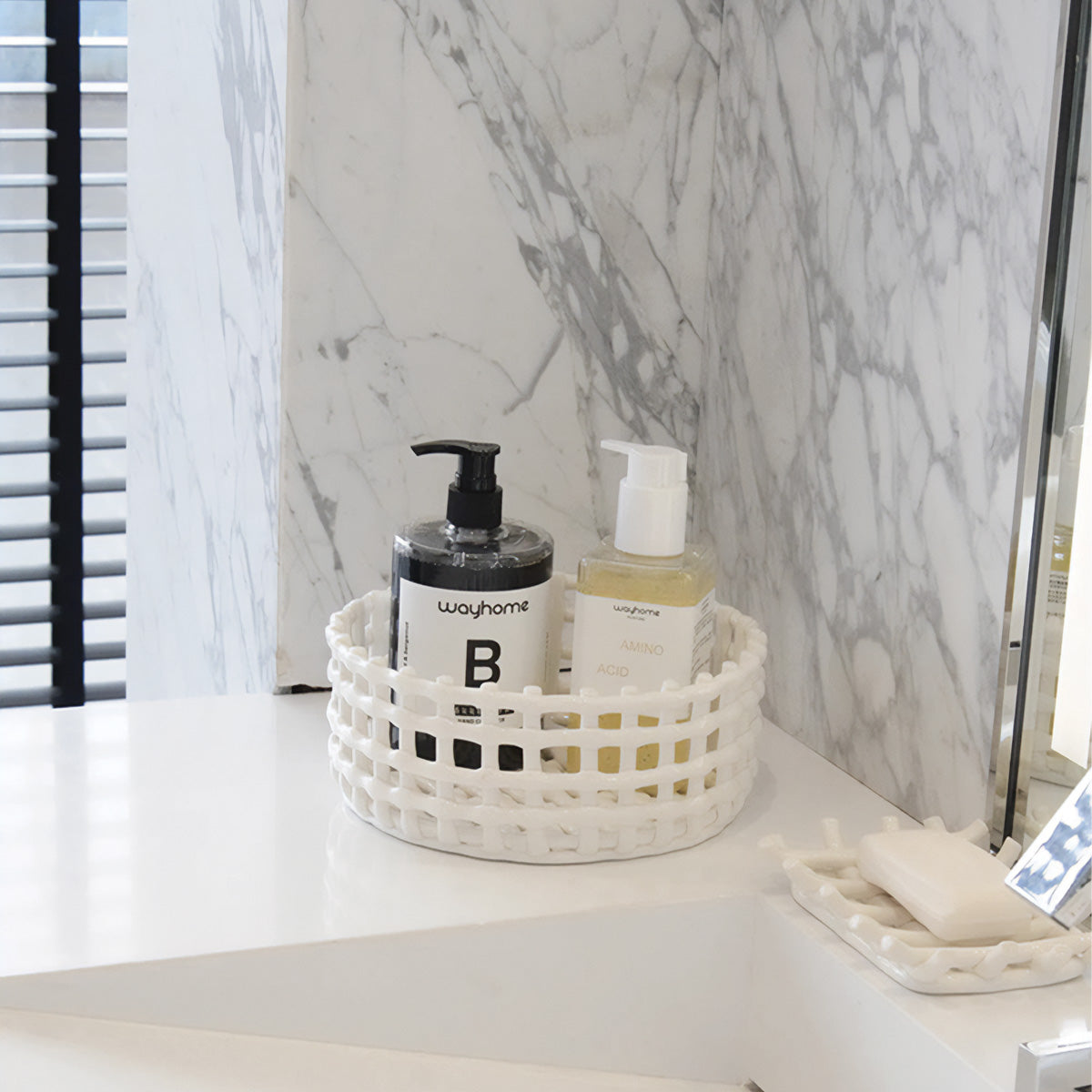 Collezione Forma Basket - Contenitore Elegante e Pratico per un Interno Sofisticato