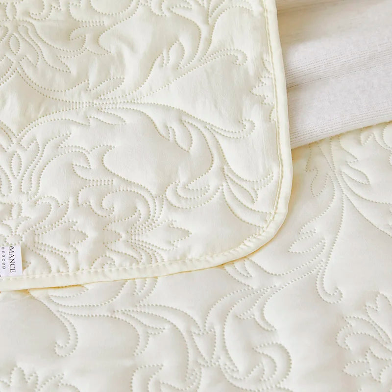Trapunta in cotone bianco Lux per comfort supremo – Disponibile in 150x200 cm e 200x220 cm