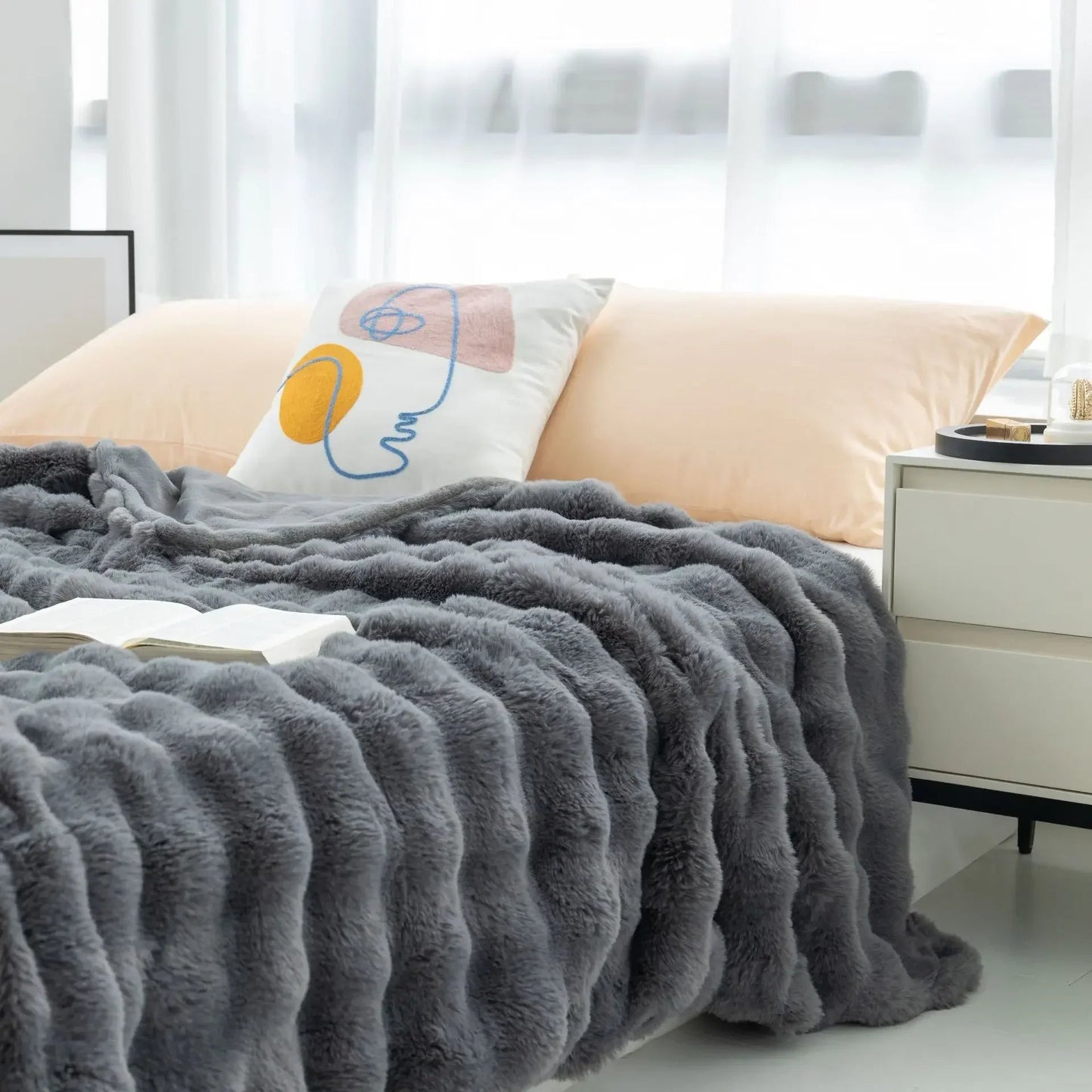 Coperta Invernale Lussuosa per Letto e Divano – Morbida Pelliccia Sintetica Reversibile per il Massimo Comfort