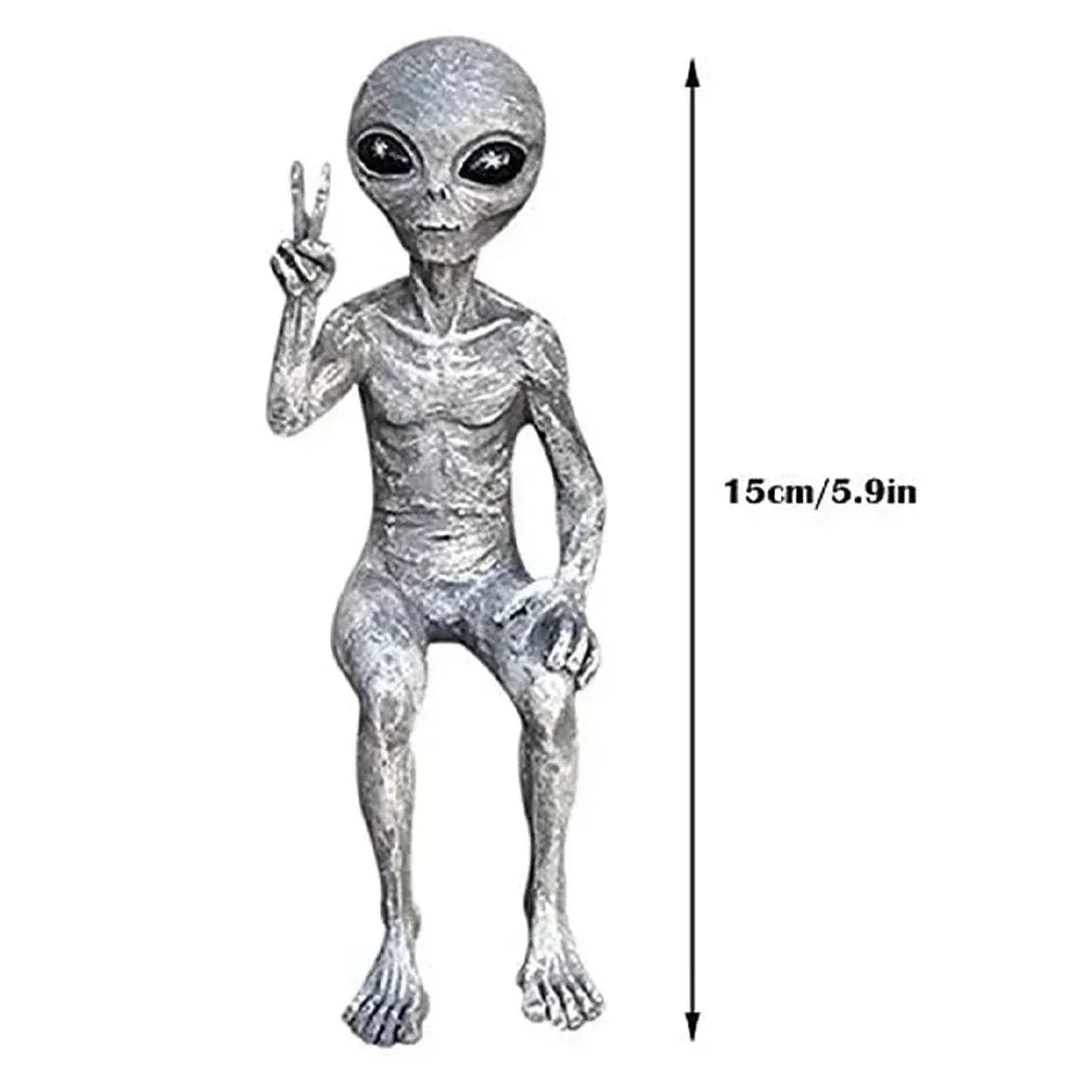 Aethra - Immagine misteriosa aliena in resina con UFO per decorazione unica da giardino