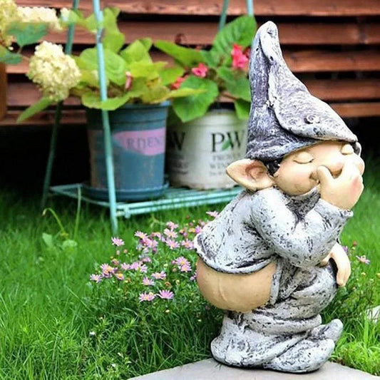 Niobe - Incantevole Figurina di Gnomo in Legno per il Tuo Giardino e Prati