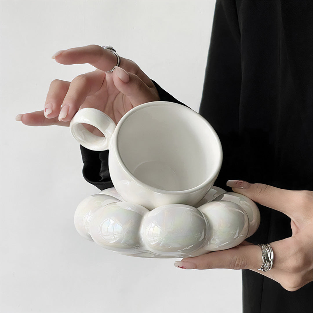 Tazza elegante con girasole e motivo floreale perfetta per una colazione splendida