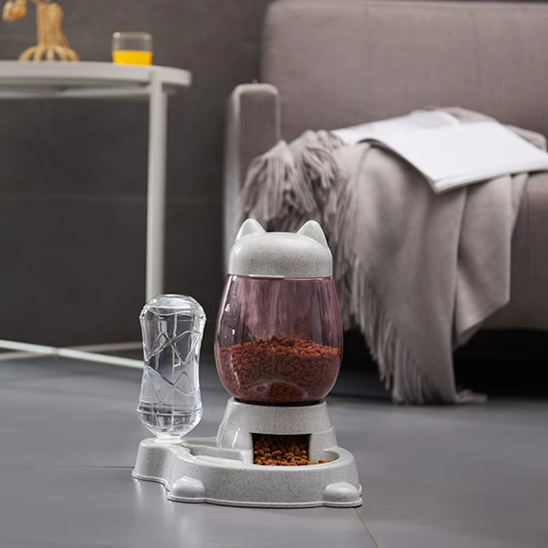 Alimentazione Facile e Affidabile per i Tuoi Amici Pelosi