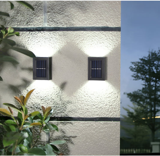 Selora - Energy-efficient Solar Outdoor Lamp with LED - IP65 Waterproof in Black for Optimal Lighting