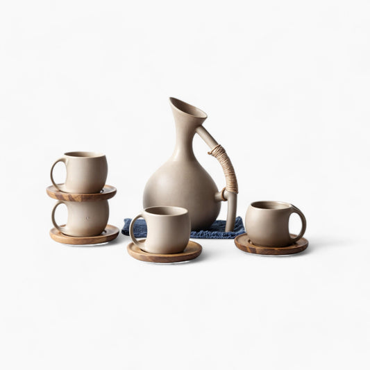 Brocche in ceramica artigianali | Stoviglie da tavola eleganti e naturali per bere